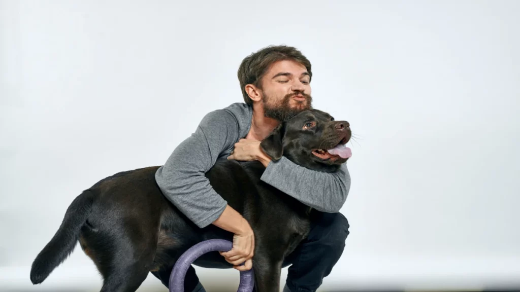 Chiens de compagnie; L'évolution des races de chiens est influencée par des facteurs environnementaux. Le climat, la géographie et les besoins humains ont façonné les races. Certaines ont développé des pelages épais, d'autres des talents particuliers.