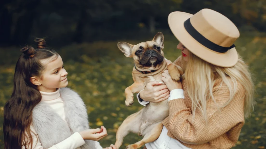 Comment choisir le bon chien pour votre famille et votre mode de vie Choisir le bon chien pour votre famille est crucial. Il faut prendre en compte plusieurs facteurs. Comprendre votre style de vie est essentiel pour faire ce choix.